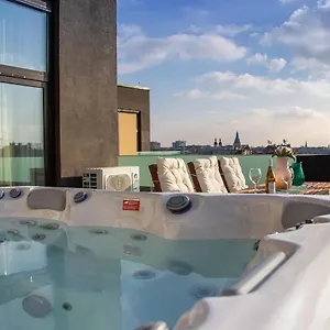 Appartement Centropolitan Penthouse #jacuzzi #freeparking, Budapest