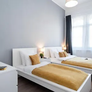 Large At Perfect Location Apartment
